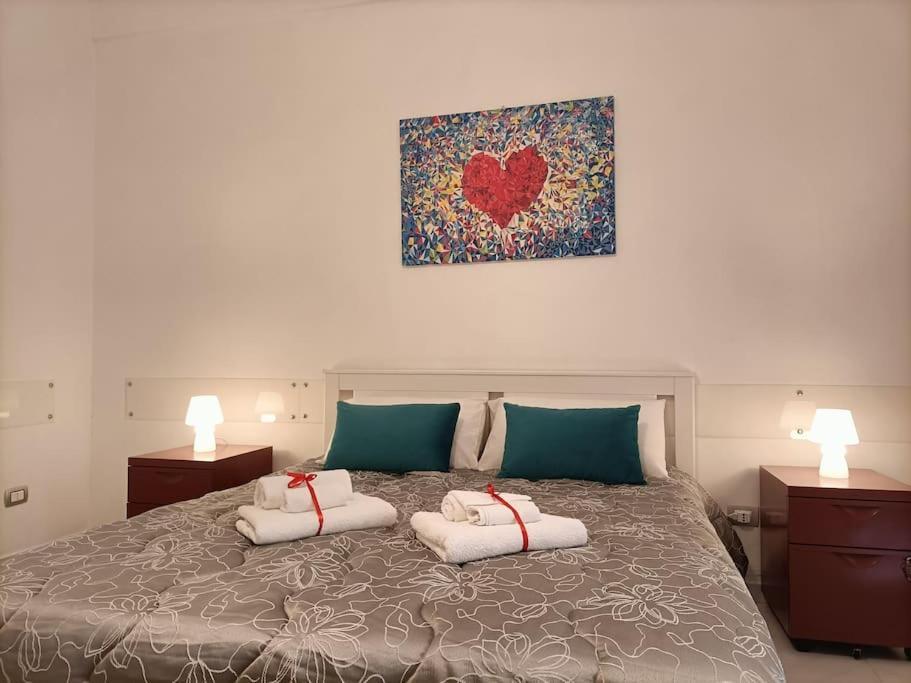 Fashion Cathedral Apartment, Centro Storico Napoli Buitenkant foto