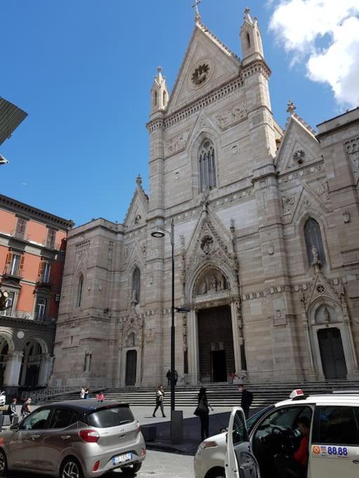 Fashion Cathedral Apartment, Centro Storico Napoli Buitenkant foto